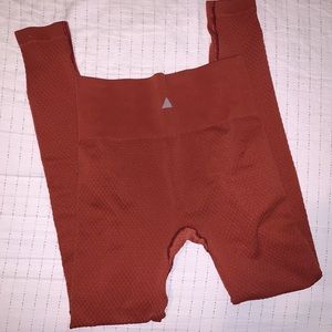 BALANCE ATHLETICA LEGGINGS